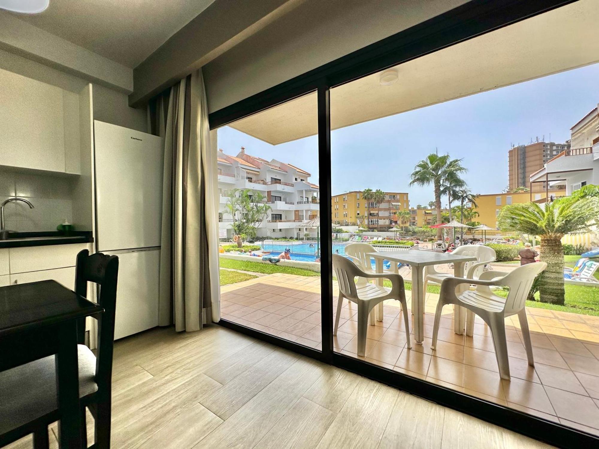 Pool Views Terrace Apartment Los Cristianos  Exterior photo